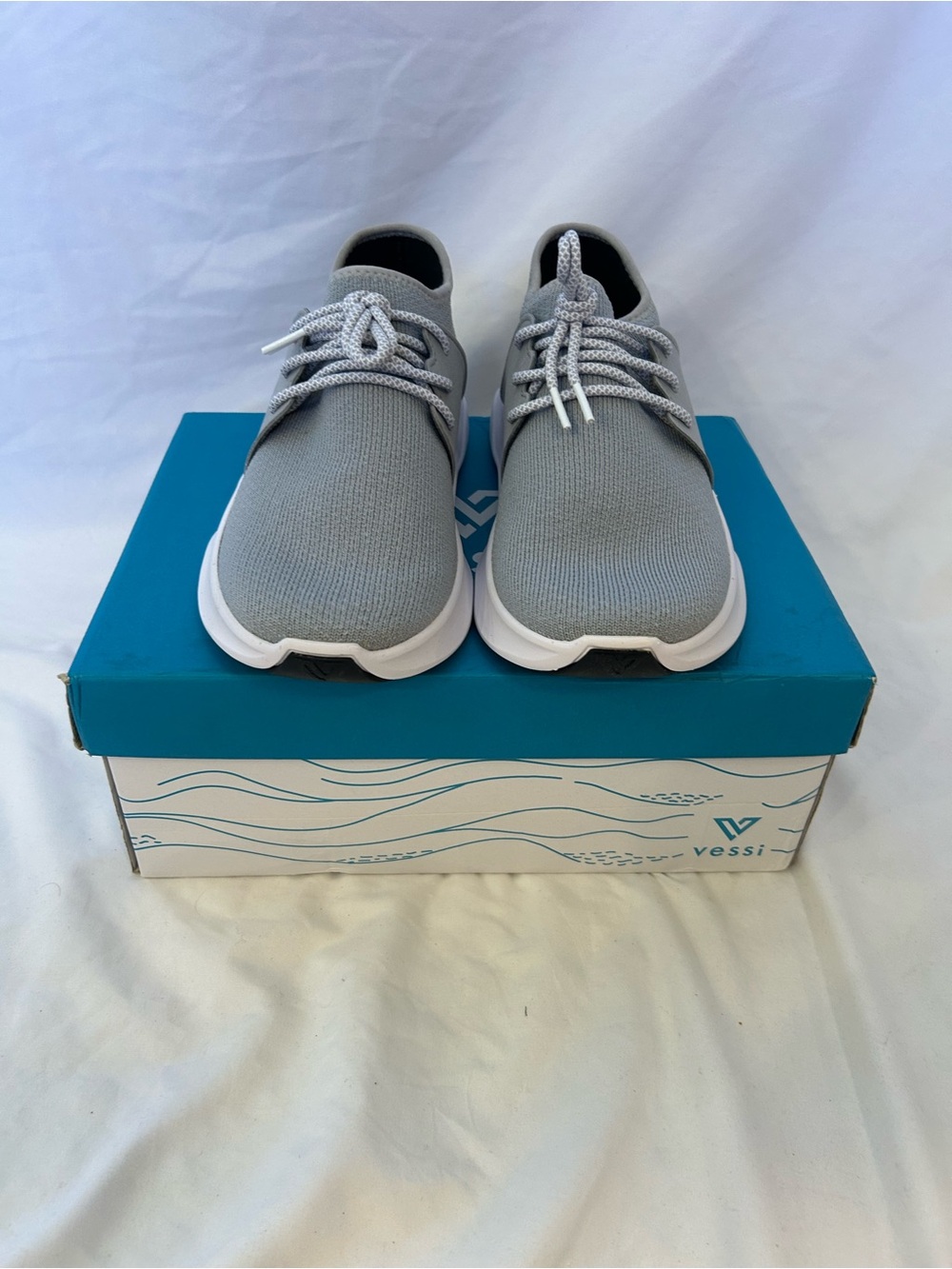 Vessi Men’s Everyday Lightweight Waterproof Sneaker Sz 7 Mist Grey New in Box